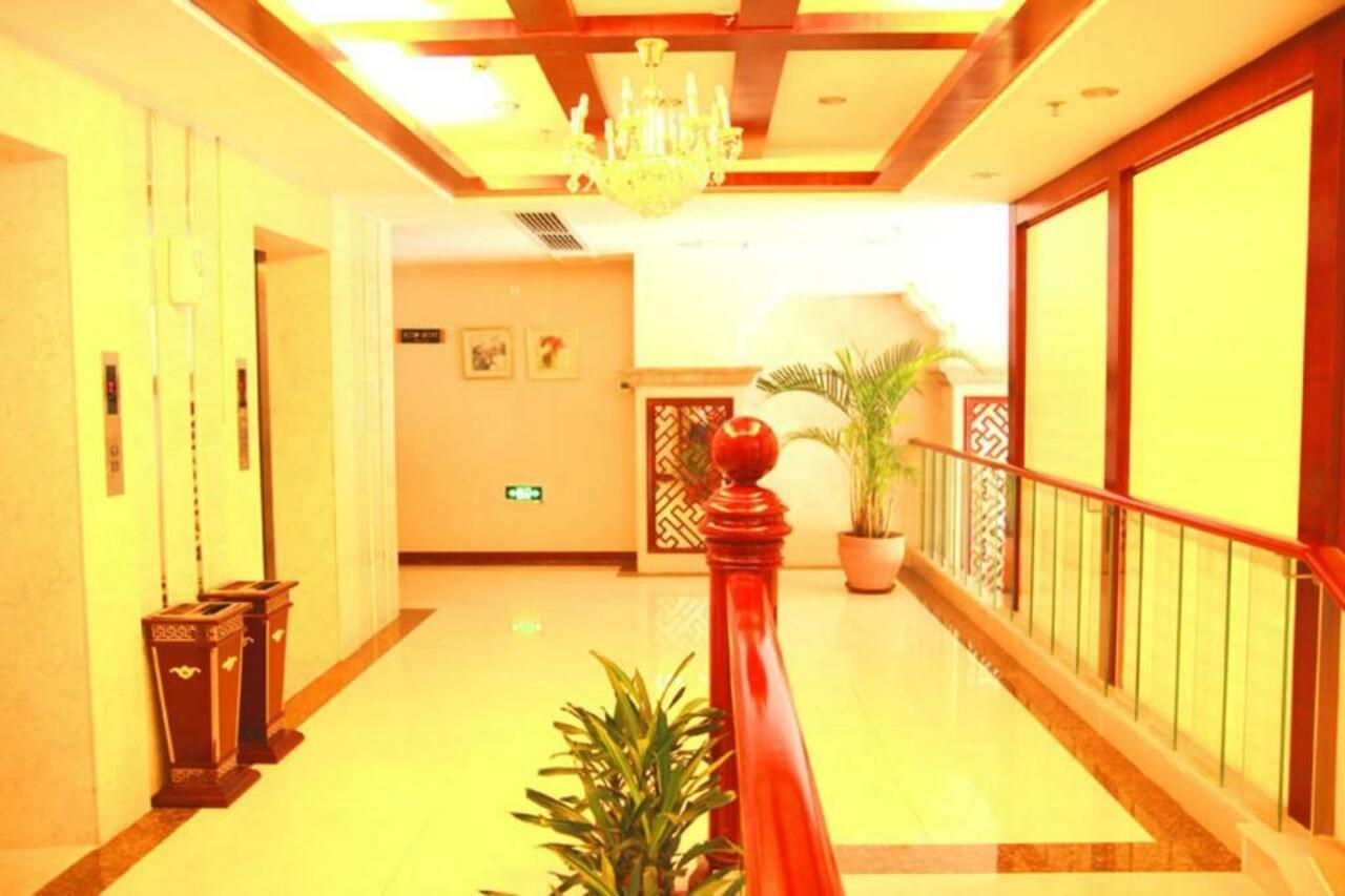 Guangzhou Yuncheng Hotel Exterior photo