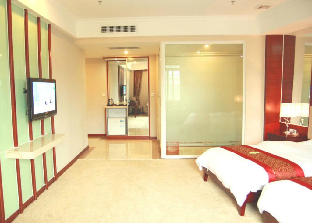 Guangzhou Yuncheng Hotel Exterior photo
