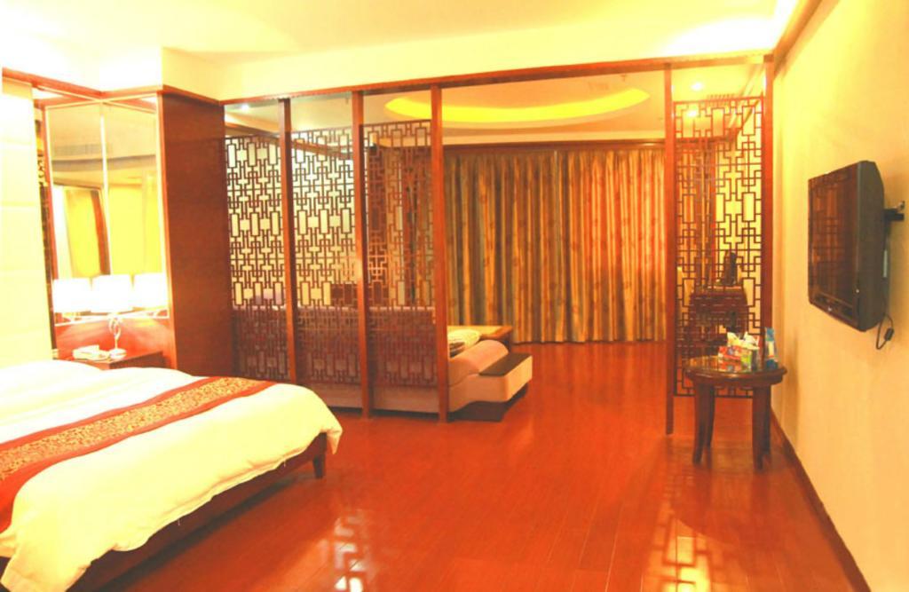 Guangzhou Yuncheng Hotel Exterior photo